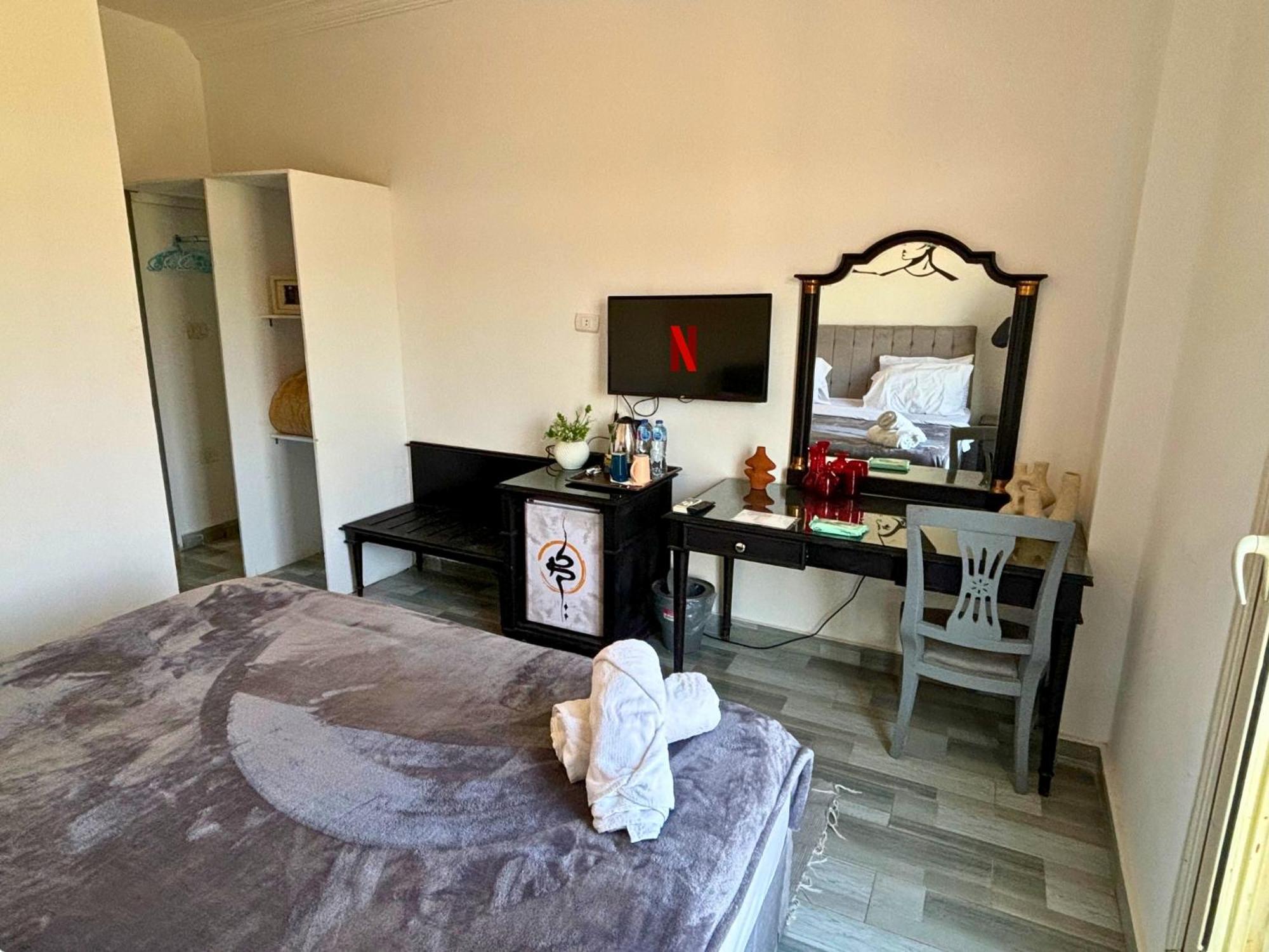 K Boutique Hotel Medspa-Pyramids & Grand Egyptian Museum Ghatati Eksteriør bilde