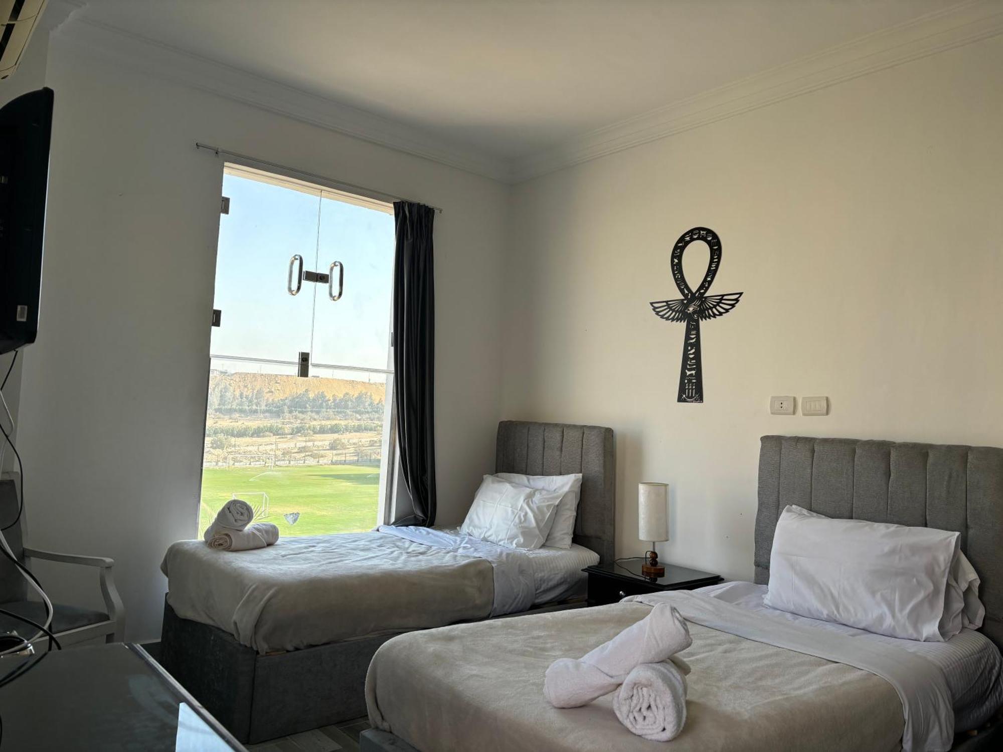 K Boutique Hotel Medspa-Pyramids & Grand Egyptian Museum Ghatati Eksteriør bilde