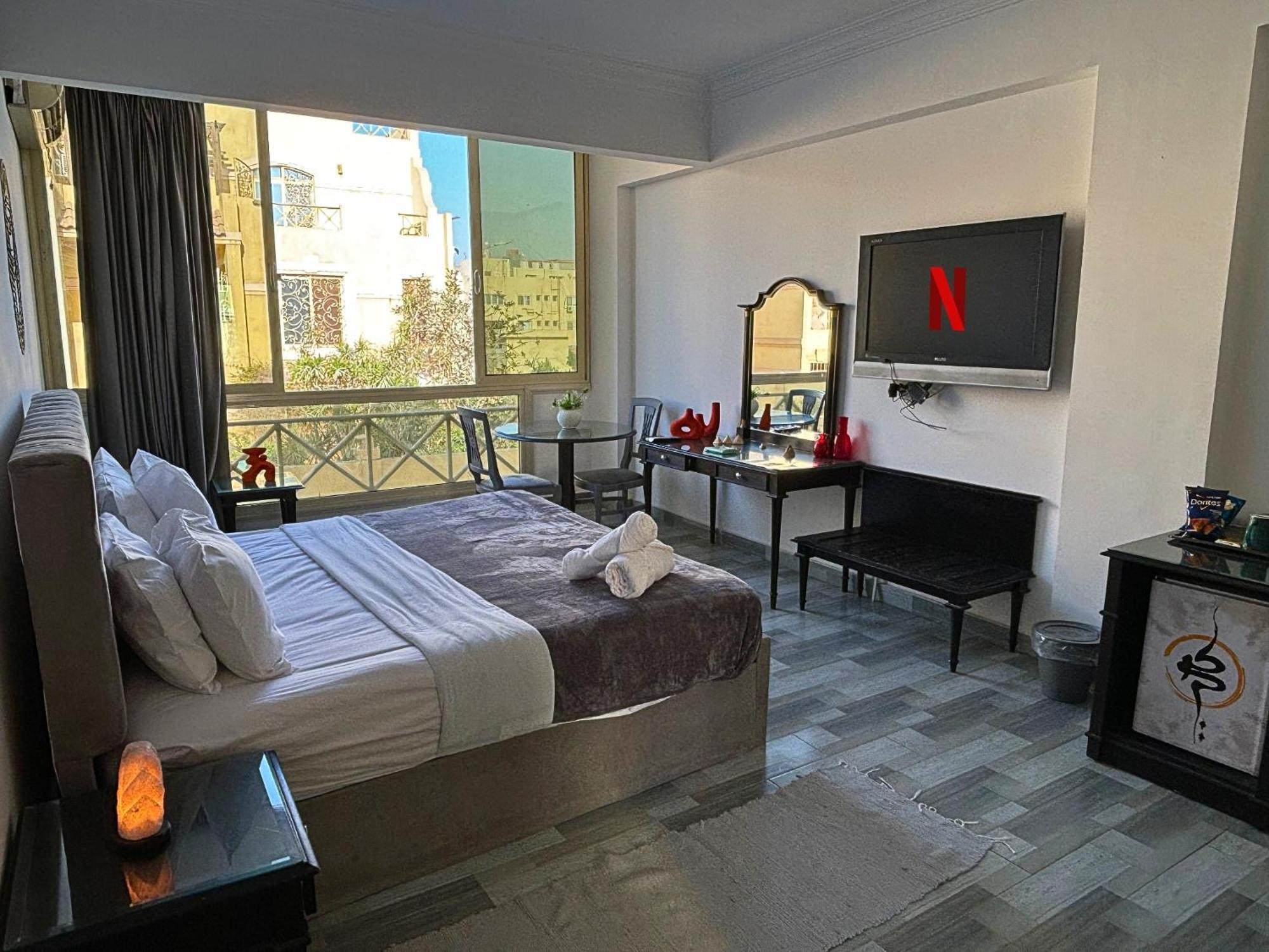 K Boutique Hotel Medspa-Pyramids & Grand Egyptian Museum Ghatati Eksteriør bilde